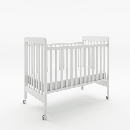 سرير كبير ابيض