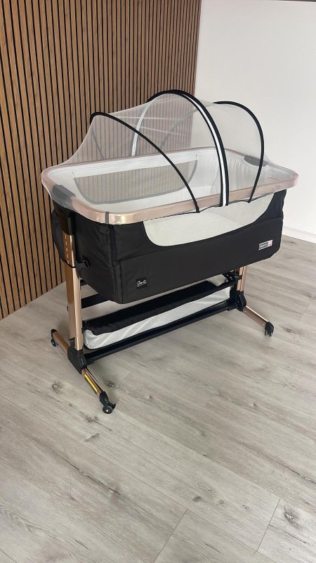 سرير  قبل الام